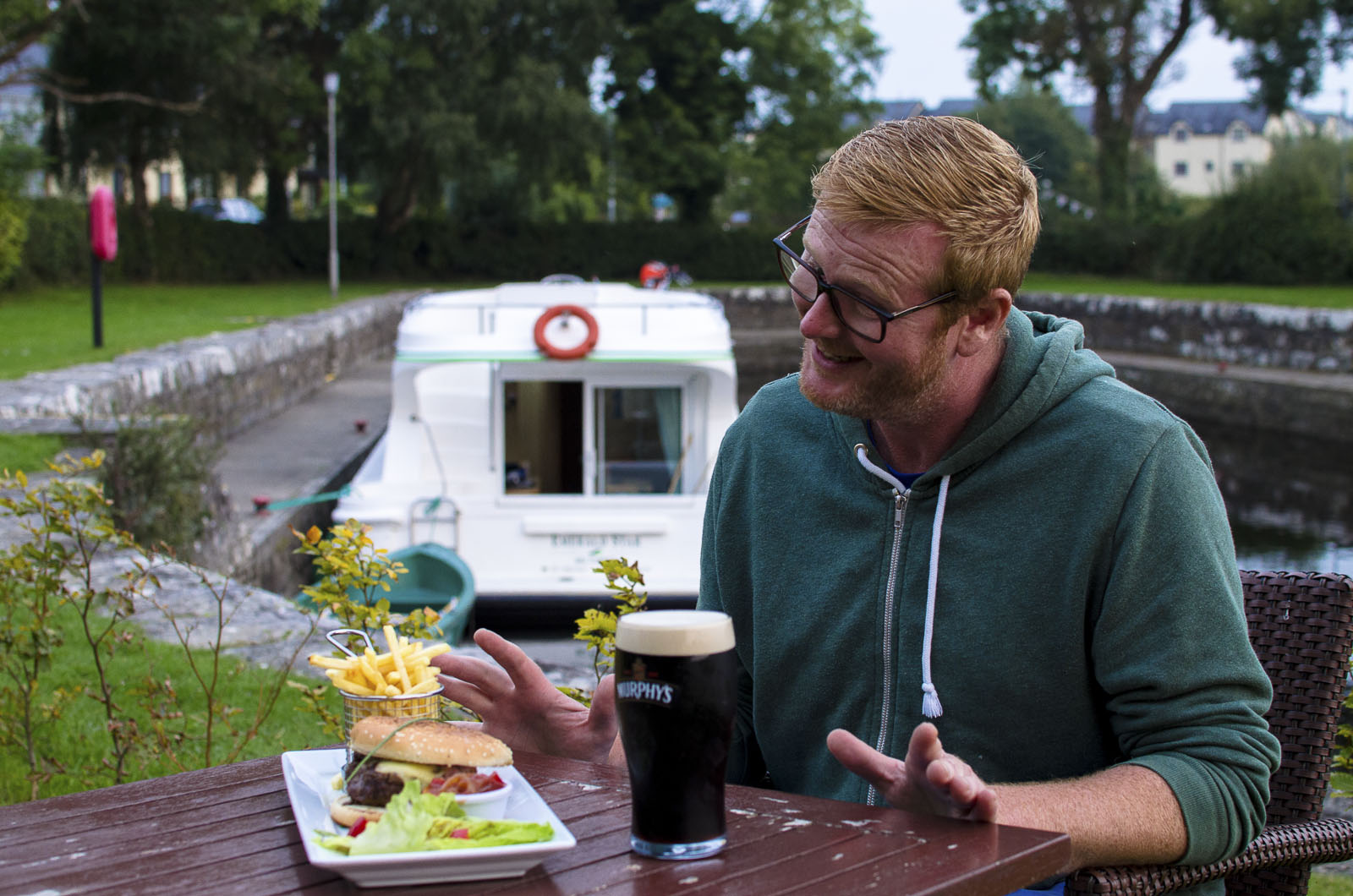 Harkins Bistro aan het Lough Bofin
